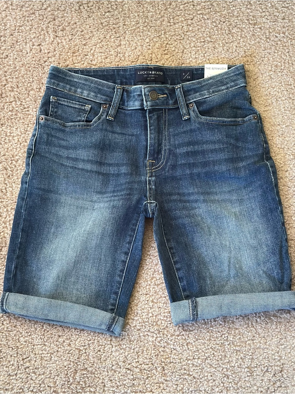 NWT Lucky Brand Women’s Blue Denim Bermuda Jean Shorts SIZE 2/26
